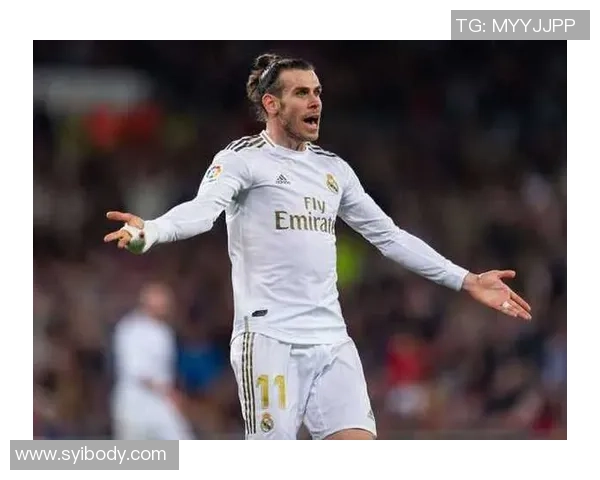 曾经踢破足球的球星们揭秘 他们的强大脚力如何震撼赛场