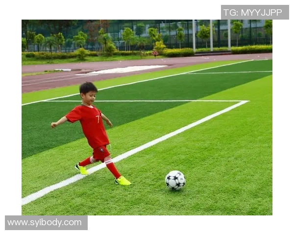 炫彩激情巴西足球球星插画展现绿茵场上热血与艺术风采